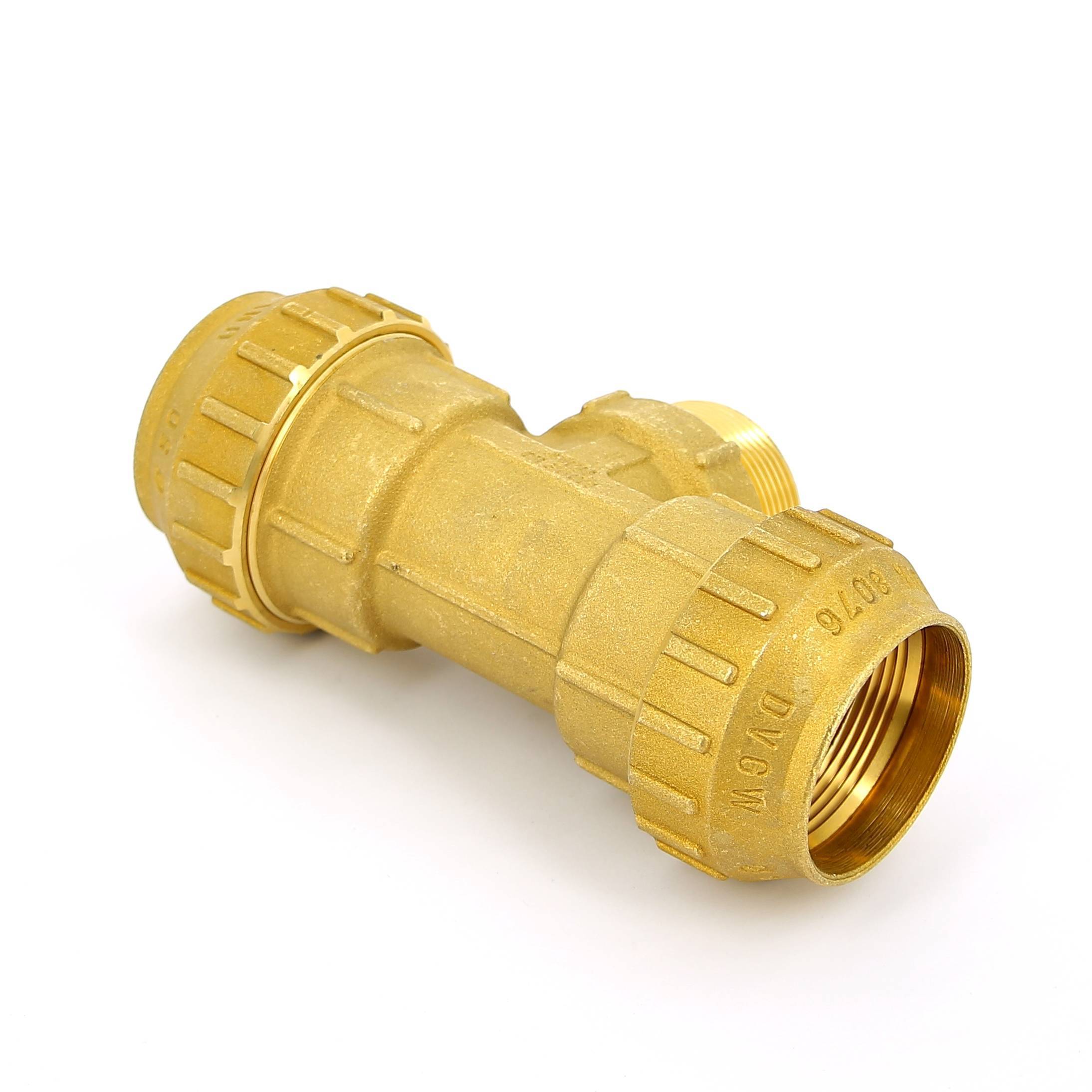 Тройник компрессионный Tiemme для труб ПНД 50х1 1/2 НР 3400086