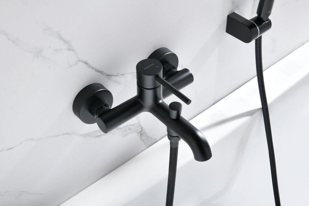 Смеситель для ванны Aquanet Европа с душевым набором 3jet матовый черный AQ1349MB