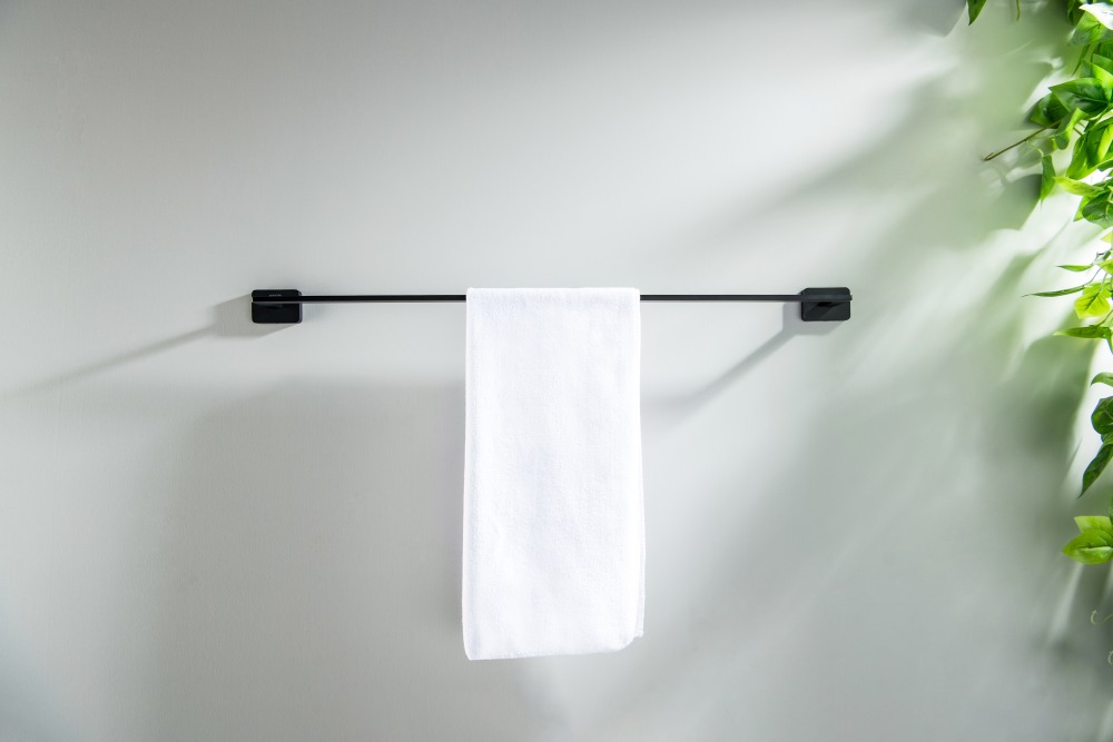 Полотенцедержатель Aquatek Libra 600 мм матовый черный AQ4314MB