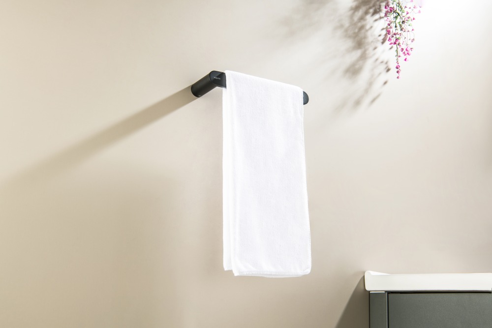 Полотенцедержатель Aquatek Лира матовый черный AQ4419MB