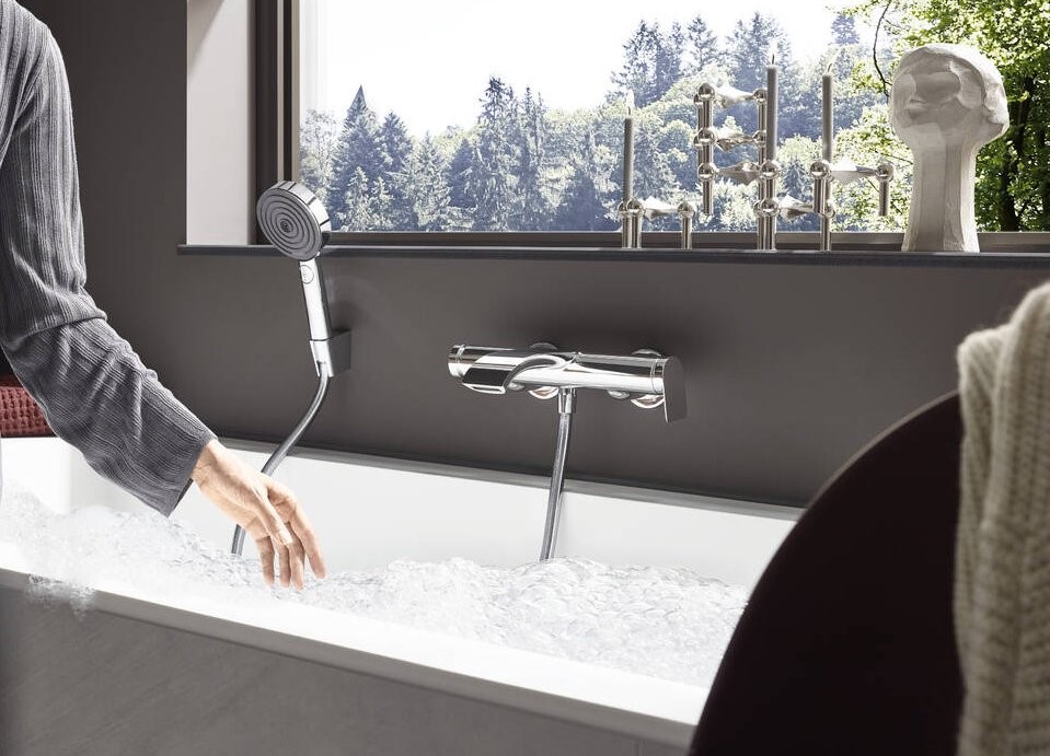 Смеситель для ванны hansgrohe Vivenis 75420000