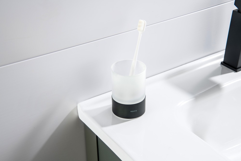 Стакан настольный Aquatek Лира матовый черный AQ4428MB