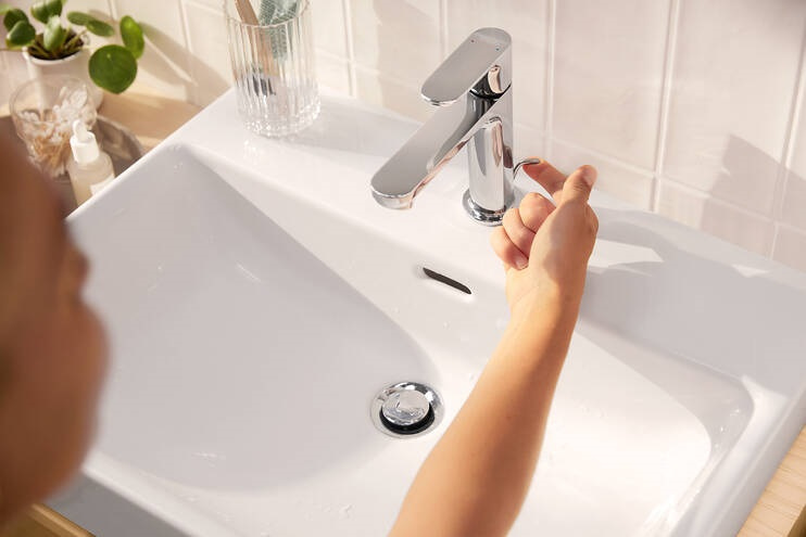 Смеситель для раковины hansgrohe Rebris S 110 72517000