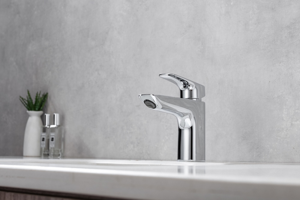 Смеситель для раковины Aquanet Вега с донным клапаном хром AQ1011CR