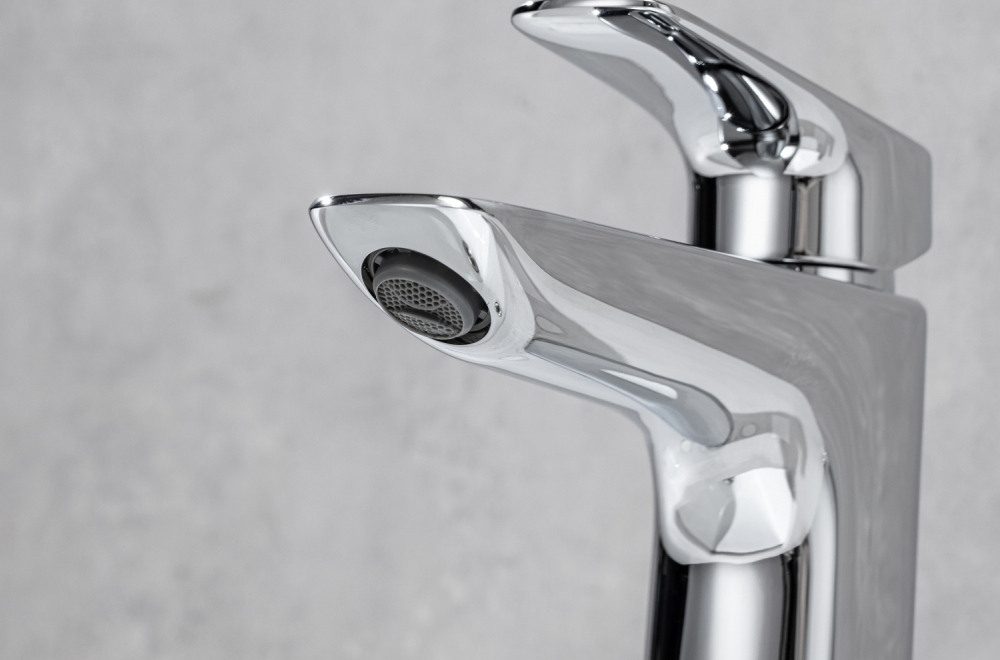 Смеситель для раковины Aquanet Вега с донным клапаном хром AQ1011CR