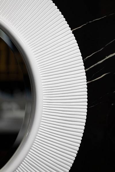 Зеркало круглое подвесное Boheme 82x82 см белое с подсветкой 528-W light