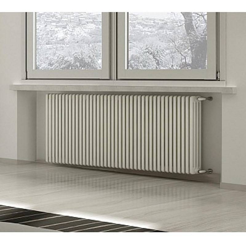 Радиатор стальной трубчатый Irsap TESI 3 трехтрубный 365 мм 18 секций подключение 30 RT303651801A430N