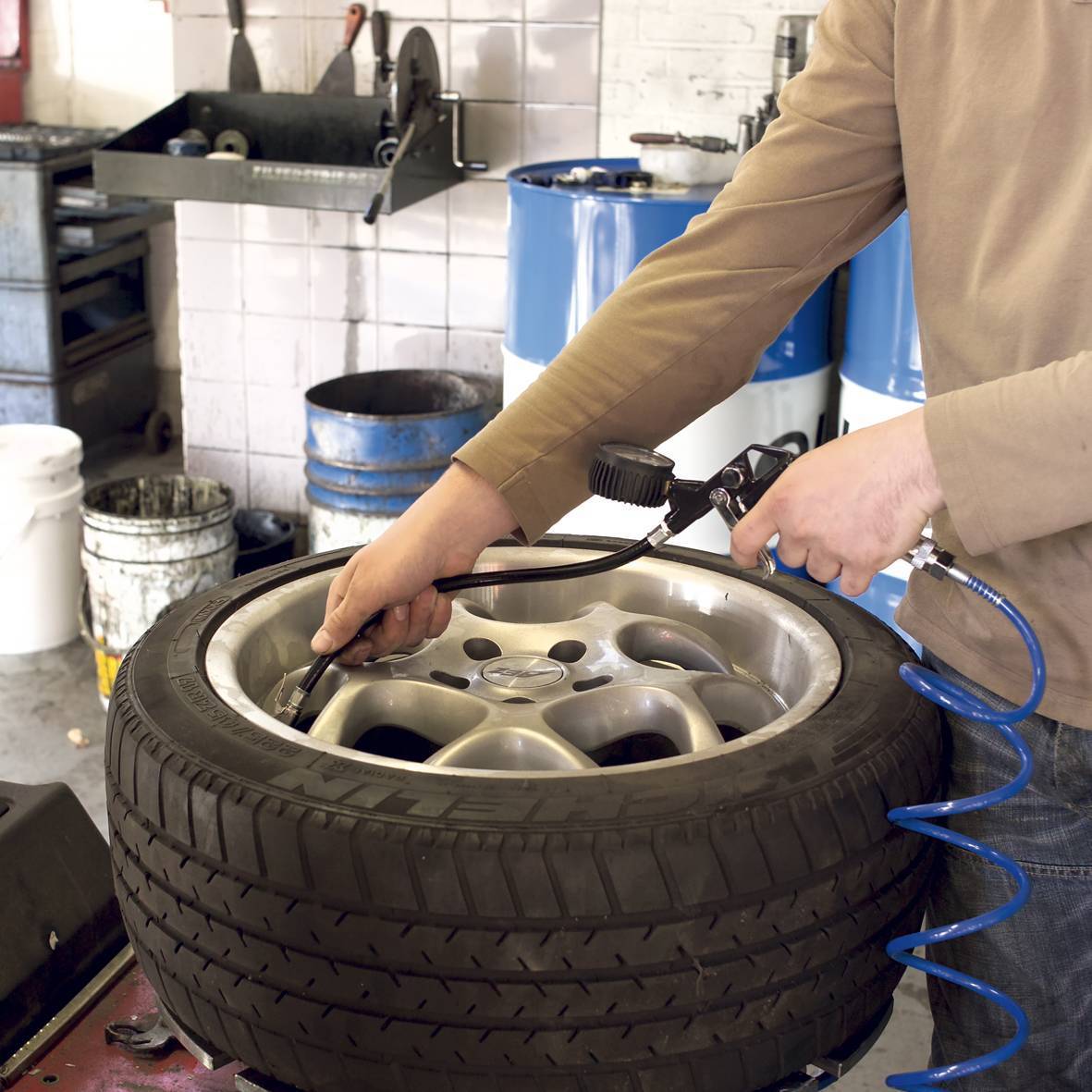 Компрессор для подкачки шин Ferm ATM