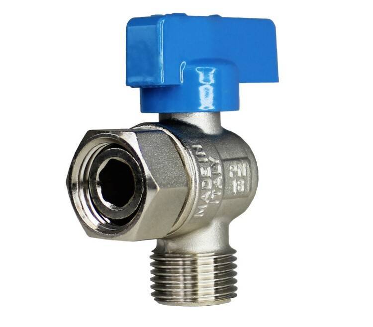 Кран шаровой угловой Everline 1/2 НВ ручка-флажок синяя с накидной гайкой EV961212