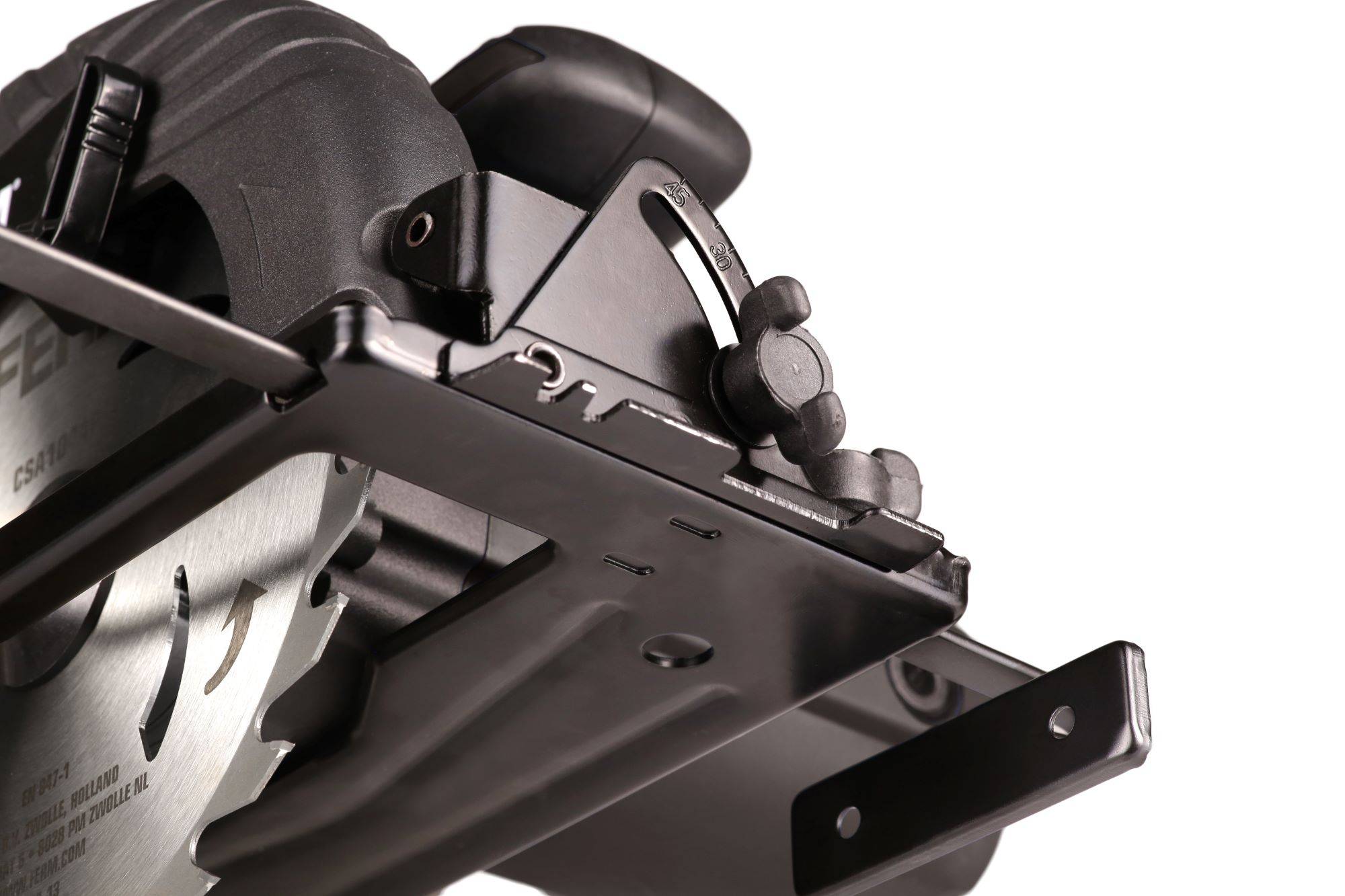 Пила циркулярная FERM CSMP Вт 190 мм CSMP