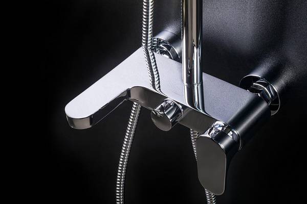 Душевая стойка с верхним душем Boheme Spectre gun metal 458-GM