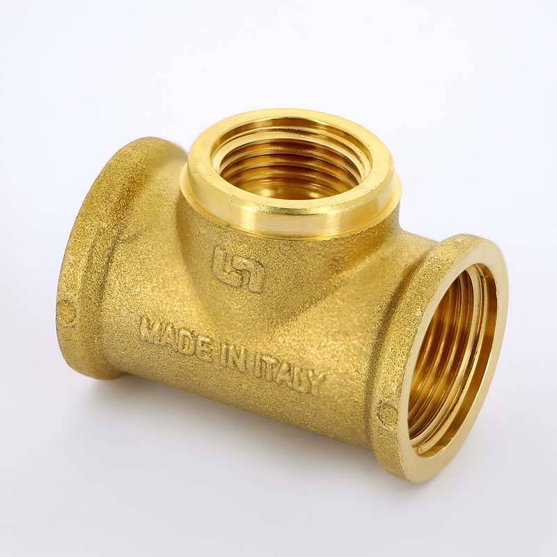 Тройник латунный Uni-Fitt 3/4x1/2x3/4 ВР 615G3230