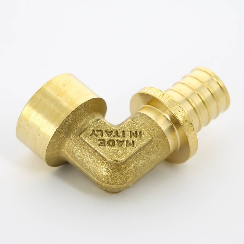 Угол аксиальный Uni-Fitt 20x1/2 ВР латунь 744G7200