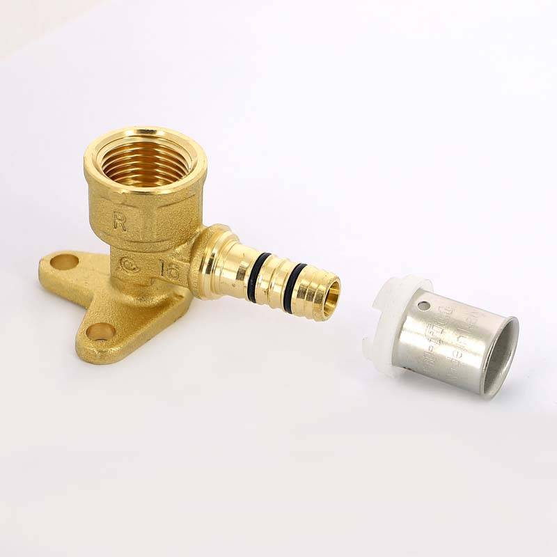 Водорозетка пресс-В Uni-Fitt 16 x 1/2 h=39 мм 710G6239