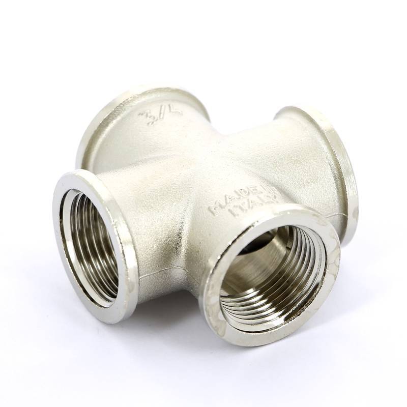 Крестовина латунная никелированная Tiemme 3/4 ВР 1500304