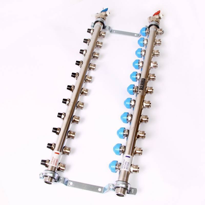 Коллекторная группа из нержавеющей стали Rehau HKV-D с регулирующими и термостатическими вентилями 1 x 3/4 EK 11 выходов 218111