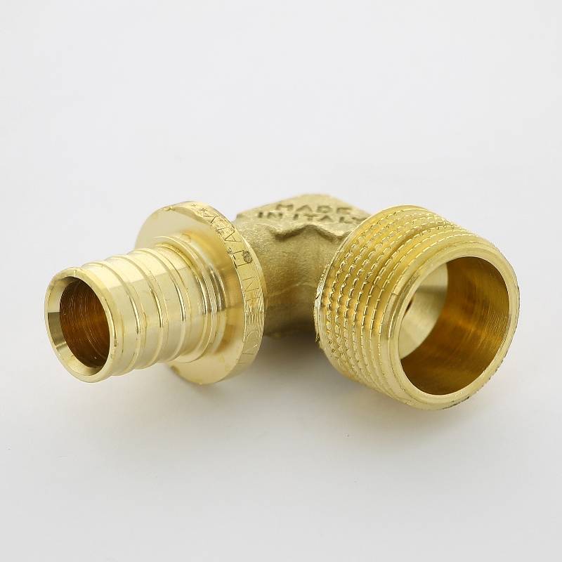 Угол аксиальный Uni-Fitt 20x3/4 НР латунь 745G7300