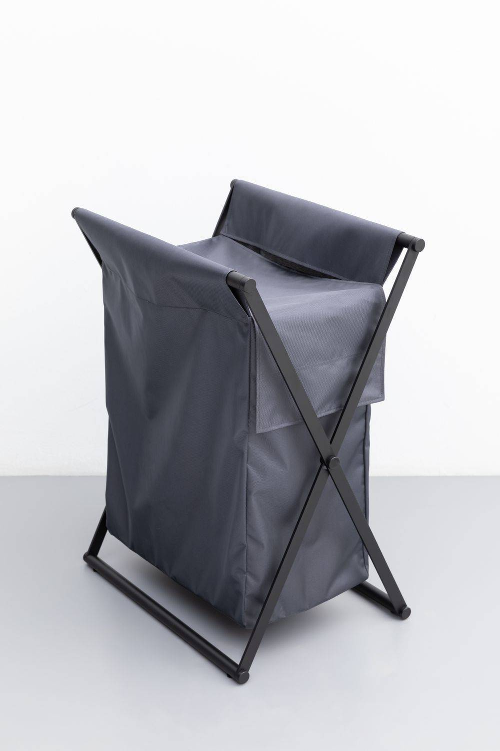 Корзина для белья Allen Brau Priority 57.2x34x86.5 см серая/черная 00312049