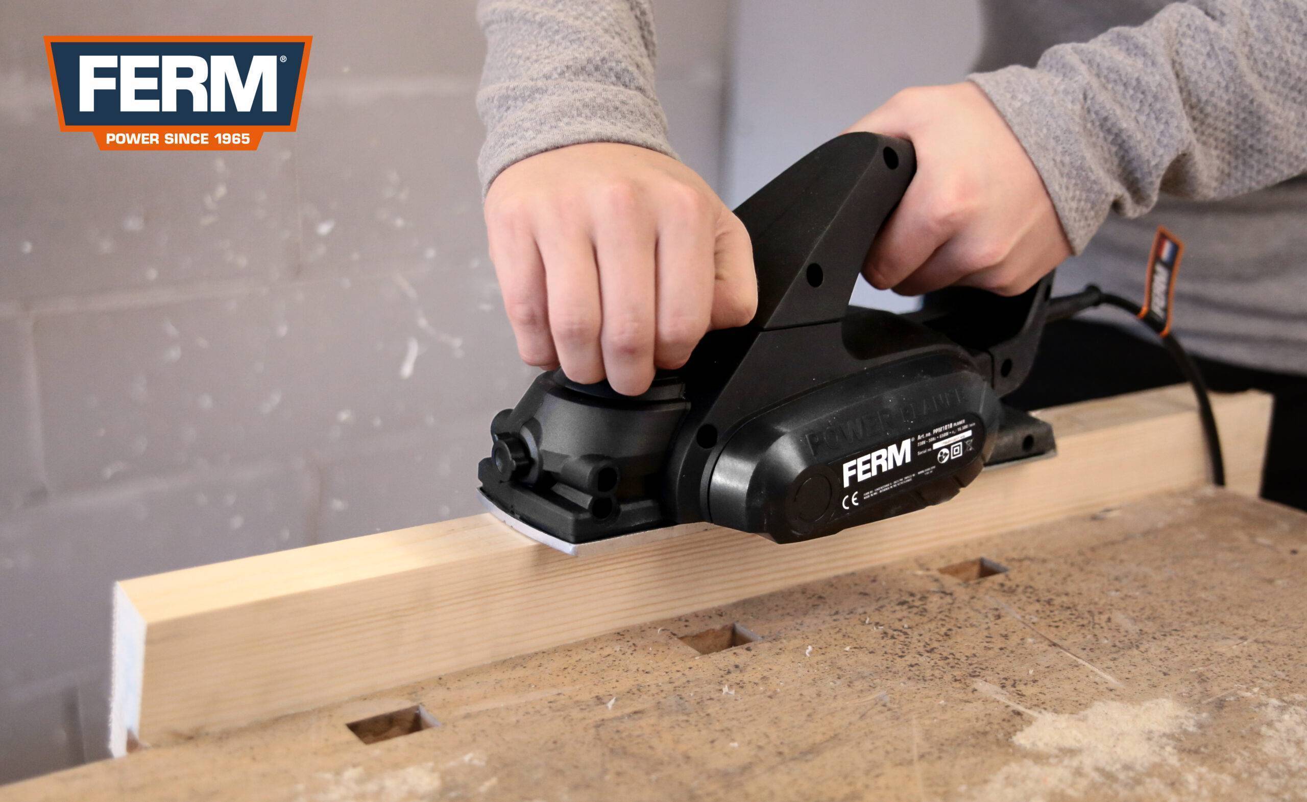 Рубанок электрический FERM PPM