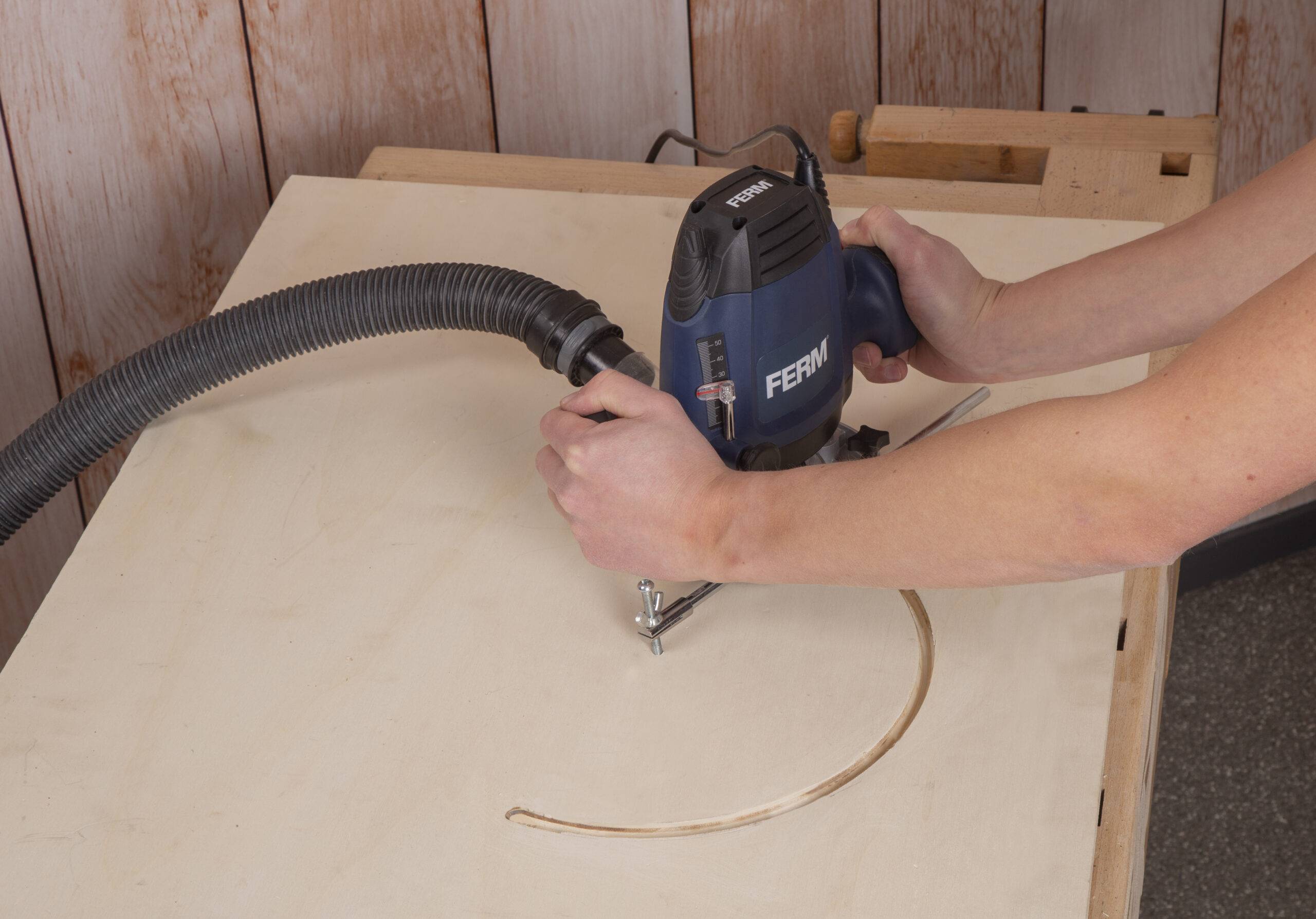 Фрезер FERM PRM Вт PRM