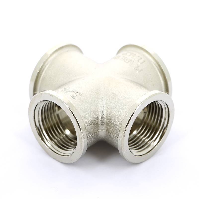 Крестовина латунная никелированная Tiemme 3/4 ВР 1500304