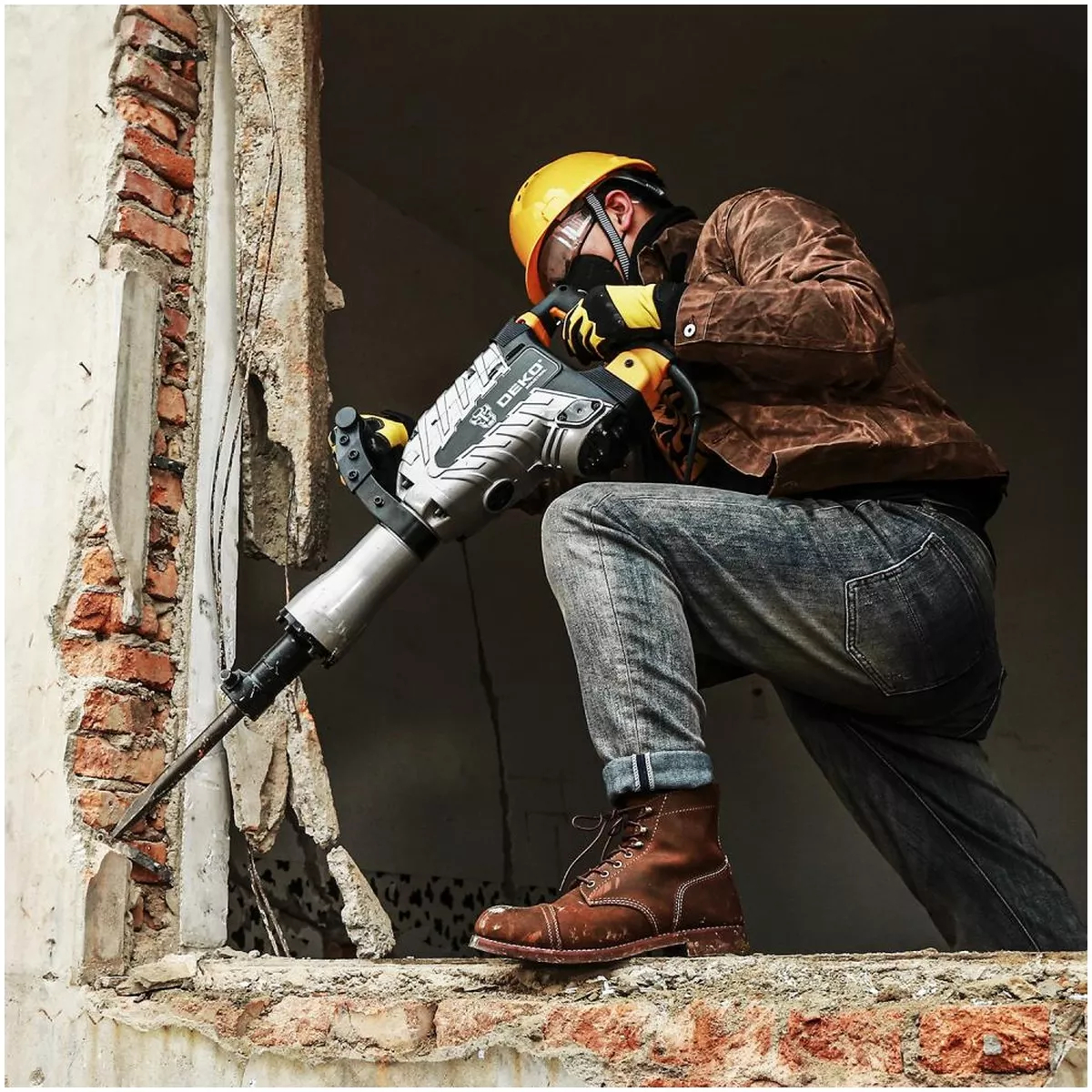 Отбойный молоток DEKO DKJH2050 2050 Вт 55 Дж в кейсе 063-4118