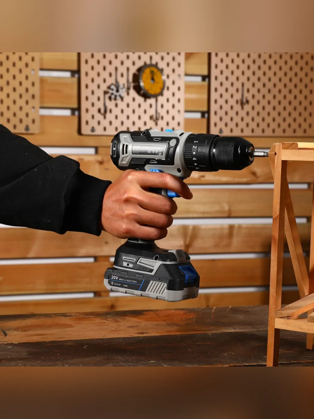 Дрель-шуруповерт аккумуляторная ударная DEKO DKCID20FU-Li 20 В 1x2.0 Ач 083-1119