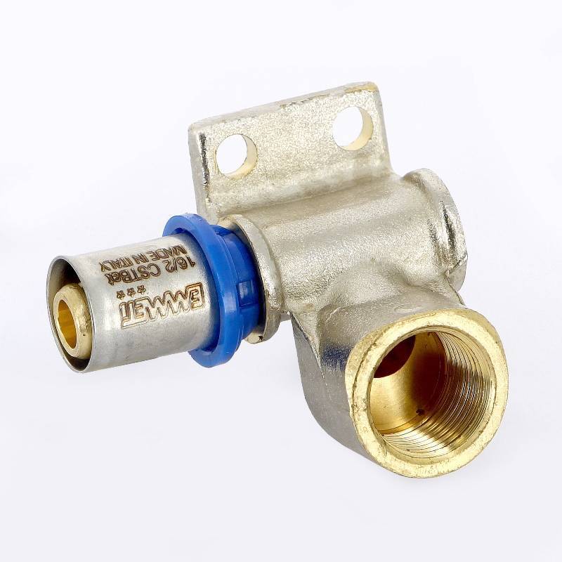 Водорозетка пресс-В правая EMMETI Gerpex 16х1/2 28101632