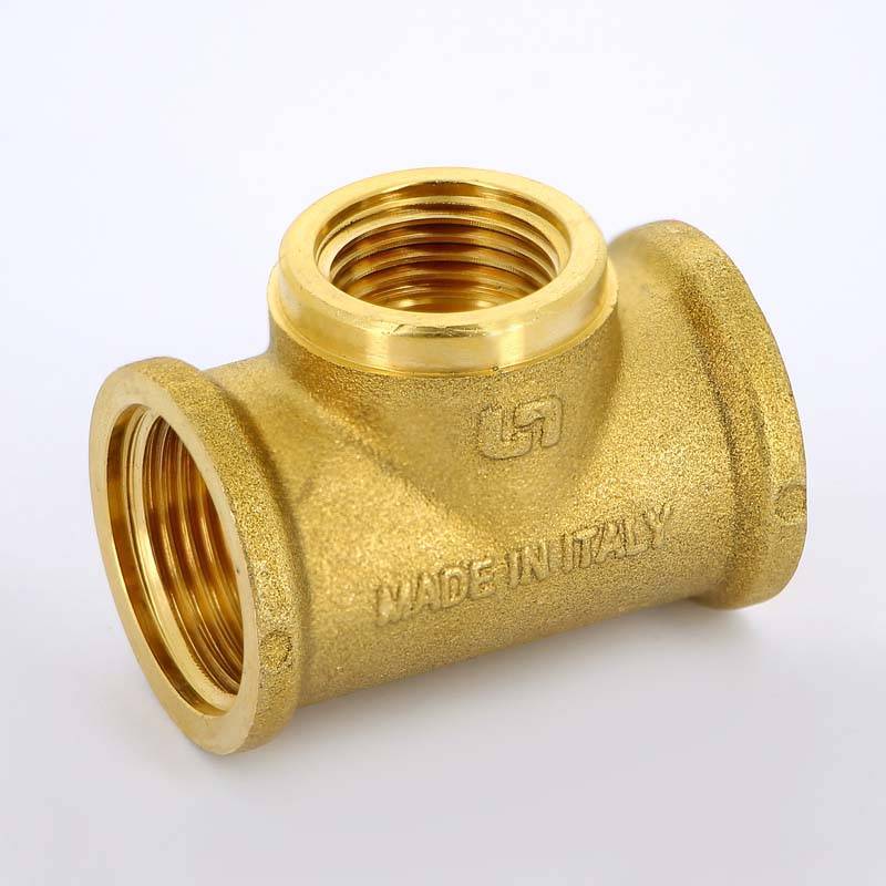 Тройник латунный Uni-Fitt 3/4x1/2x3/4 ВР 615G3230