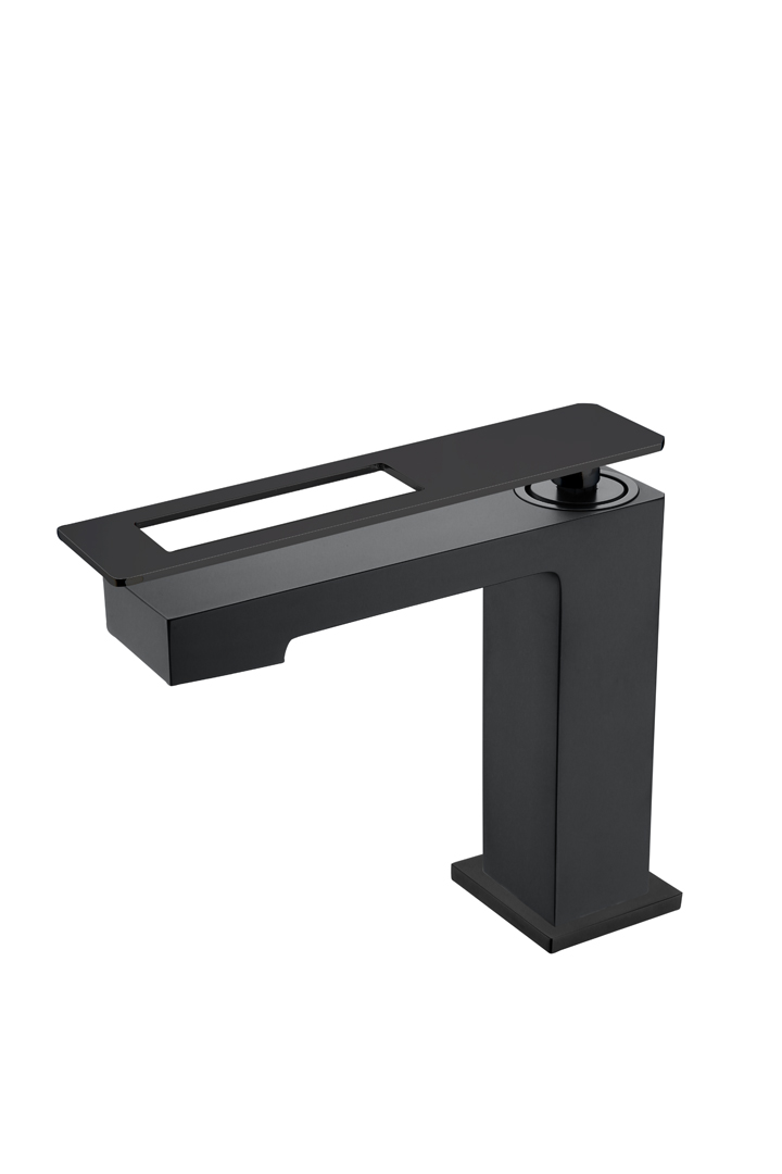 Смеситель для раковины Boheme Q черный 141-BB