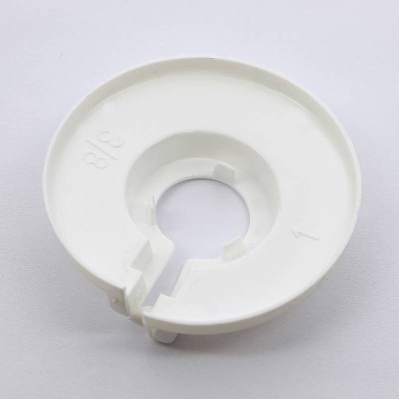 Розетка пластиковая Emmeti d18 01220118