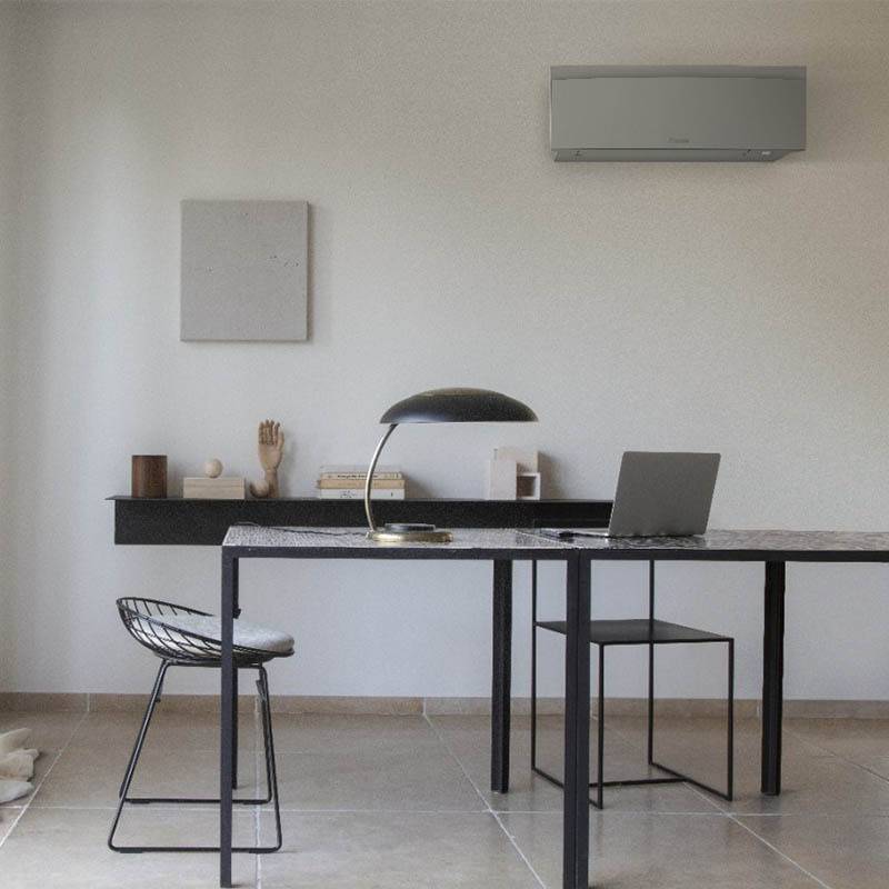 Кондиционер сплит-система Daikin Emura 3 FTXJ20AS/RXJ20A инверторный серебристый