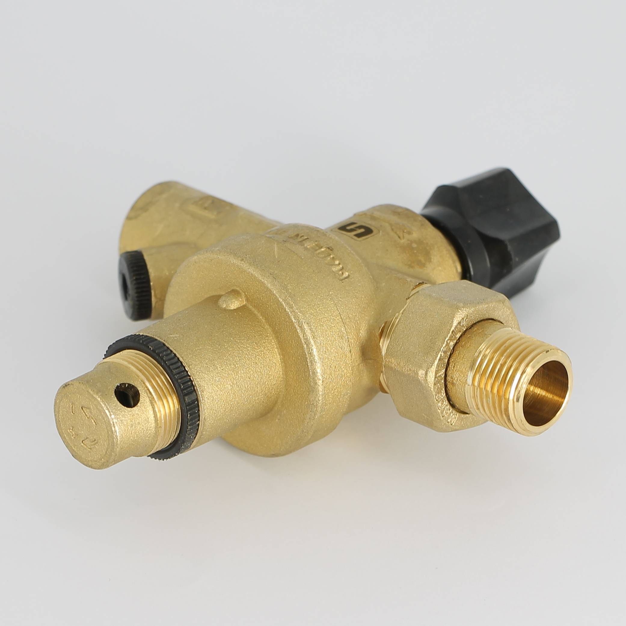 Клапан подпиточный UNI-FITT 1/2 НВ с редукционным соединением 290G2140