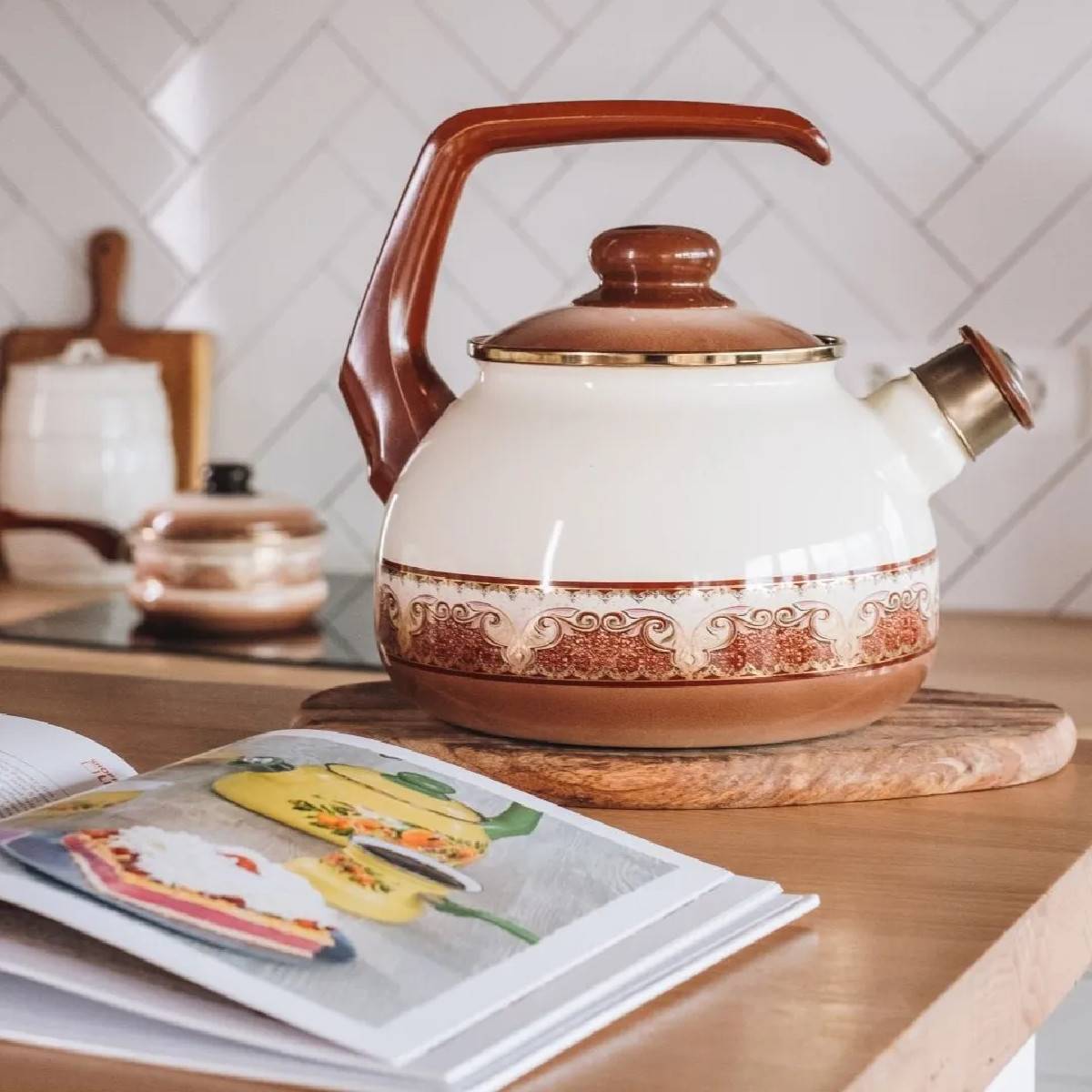 Чайник эмалированный Metrot Терракот 2.5 л 7318