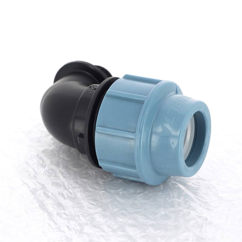 Угольник обжимной для труб ПНД Unidelta Deltone 32х3/4 наружная резьба 1008032003