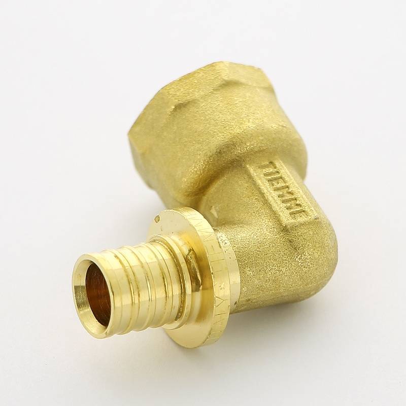 Угол аксиальный Uni-Fitt 16x1/2 ВР латунь 744G6200