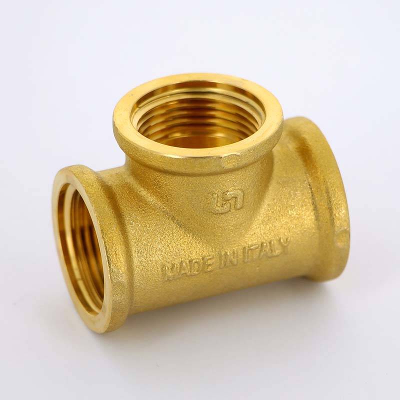 Тройник латунный Uni-Fitt 3/4 ВР 615G3330