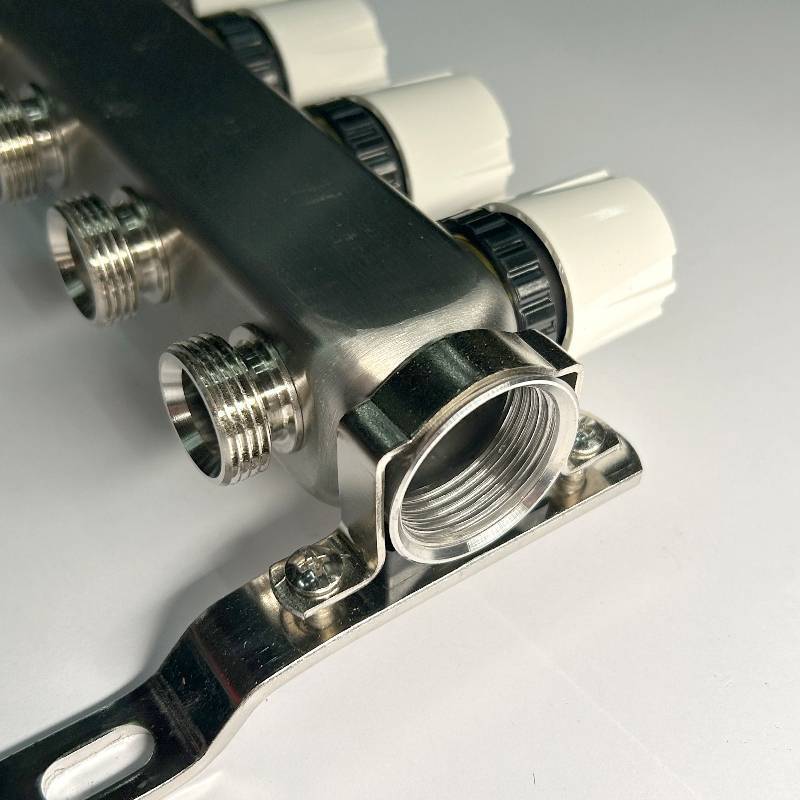 Коллекторная группа WATTS HKV-T 1 x 9 выходов 3/4 EK из нержавеющей стали 451W4309