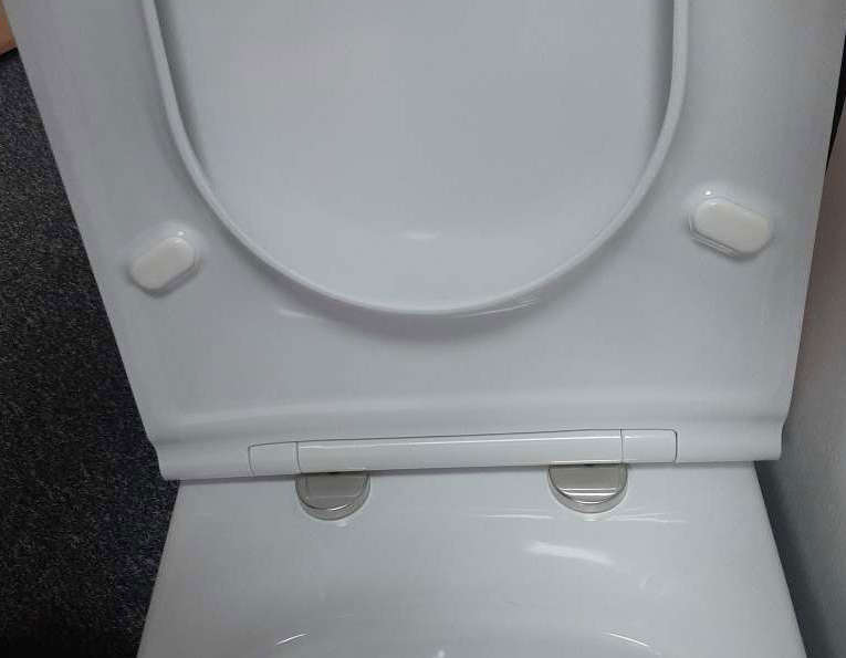 Чаша напольного унитаза Jacob Delafon Rodin+ с креплениями UJAB102-00