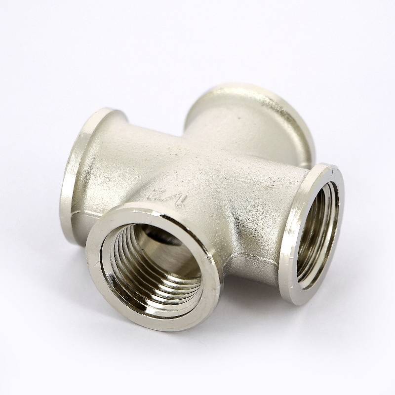 Крестовина латунная никелированная Tiemme 1/2 ВР 1500290