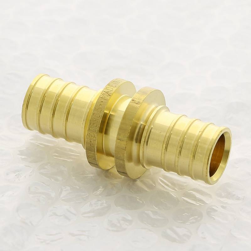 Муфта аксиальная Uni-Fitt 25 мм 740G8800