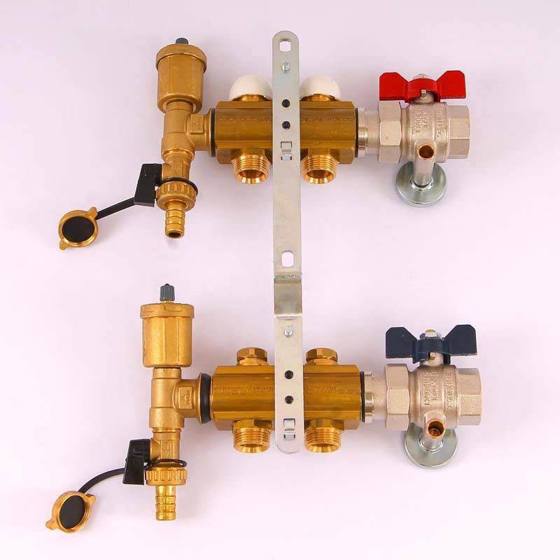 Коллекторная группа Tiemme 1x3/4 EK 2 выхода с кронштейнами и вентилями 3870046