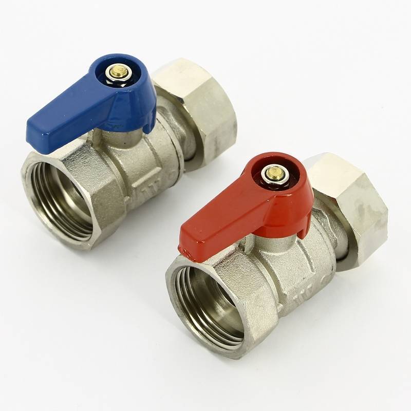 Комплект кранов шаровых UNI-FITT 1 дюйм с накидной гайкой 117KIT44