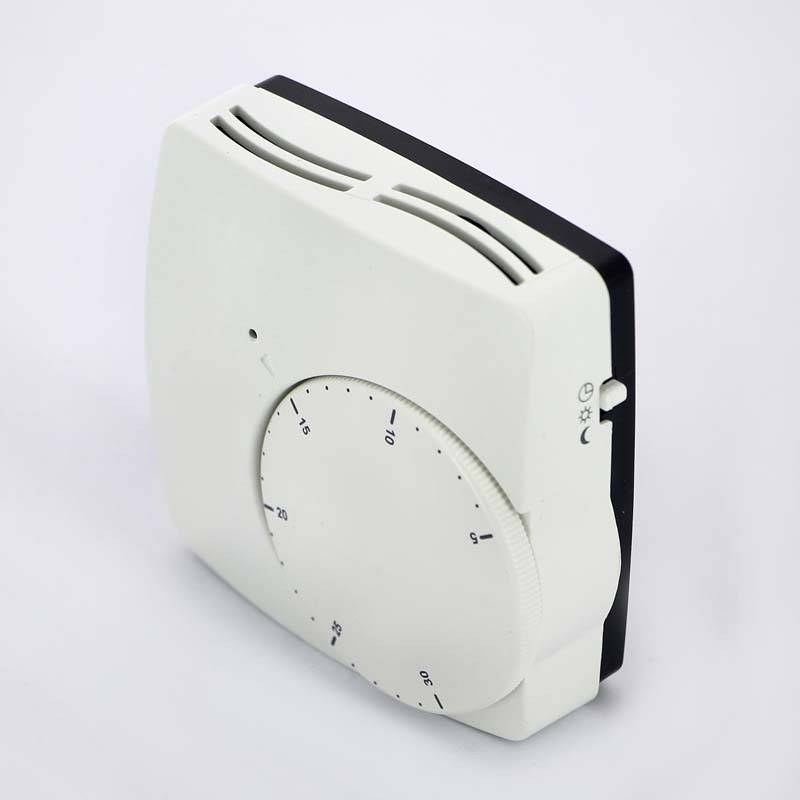 Термостат комнатный Watts WFHT 24 В NC с датчиком температуры пола 10021101