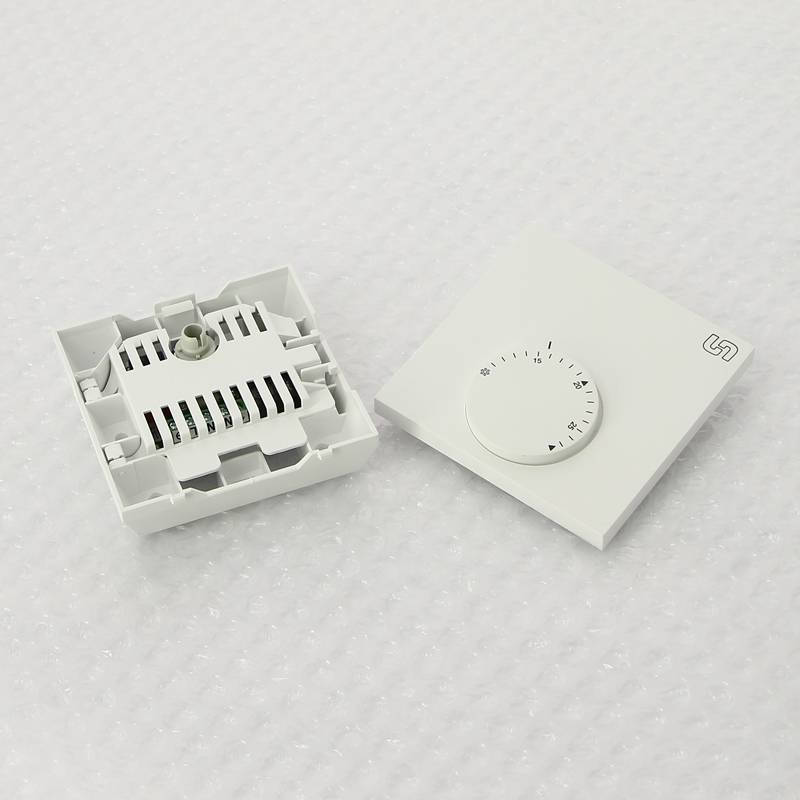 Термостат комнатный электронный Uni-Fitt НЗ проводной 340M1000