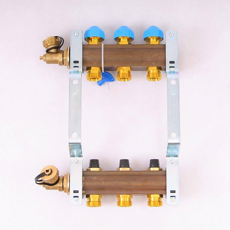 Коллекторная группа Watts HKV 1x3/4 EK 3 выхода с вентилями 10004174