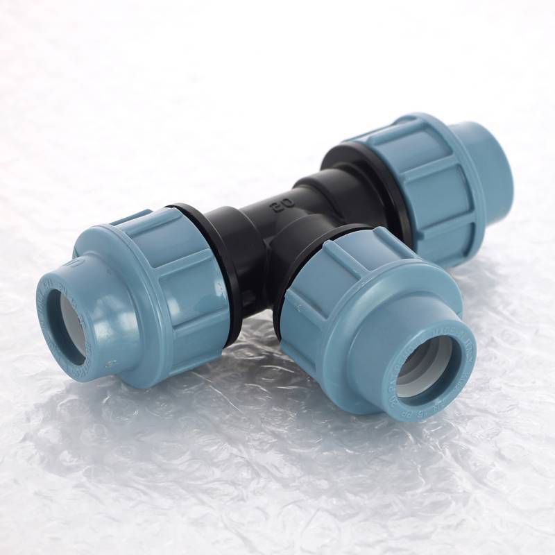 Тройник обжимной для ПНД труб Unidelta 20 мм 1005020000