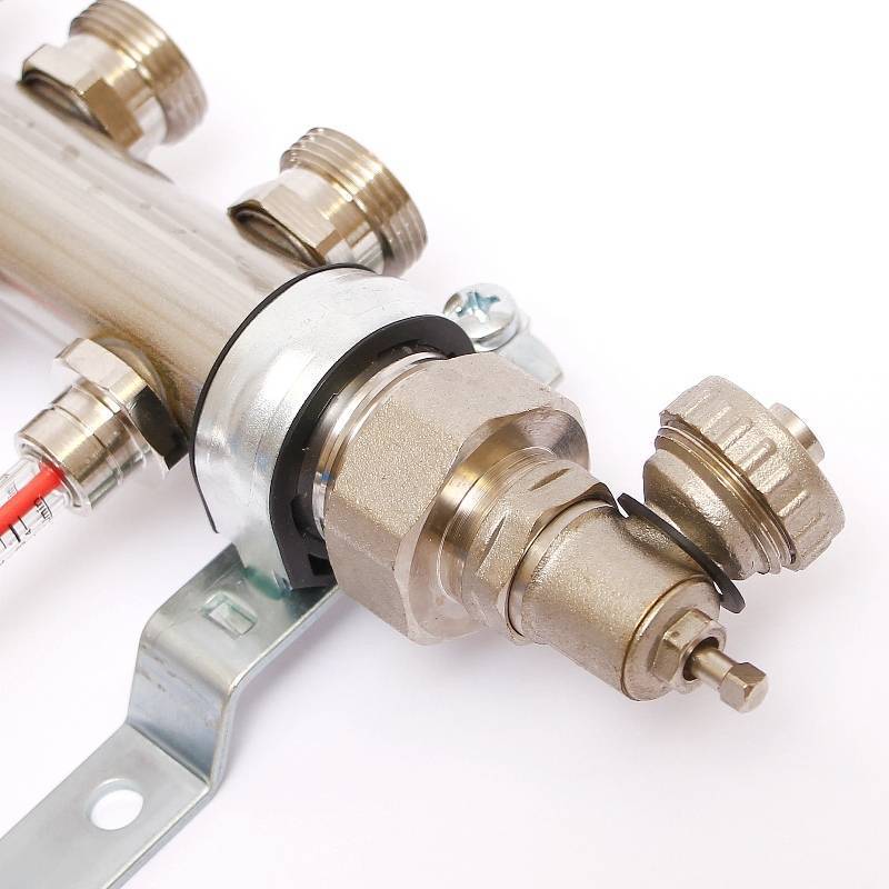 Коллекторная группа Uni-Fitt 1 x 3/4 3 выхода с расходомерами и термостатическими вентилями 455W4303