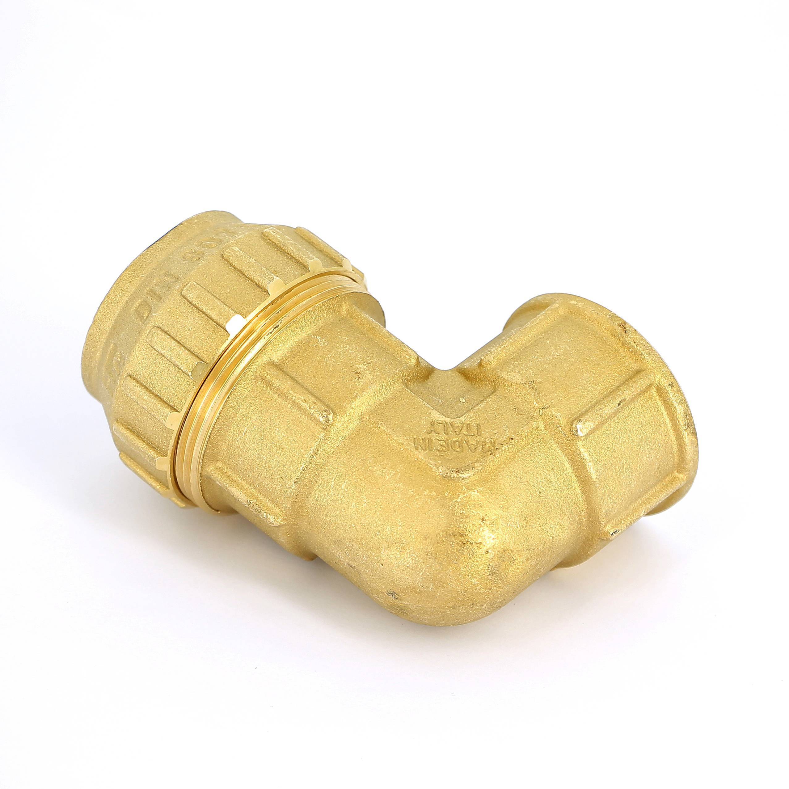 Угольник обжимной Tiemme 3465CR 40х1 1/4 внутренняя резьба латунный 3400035