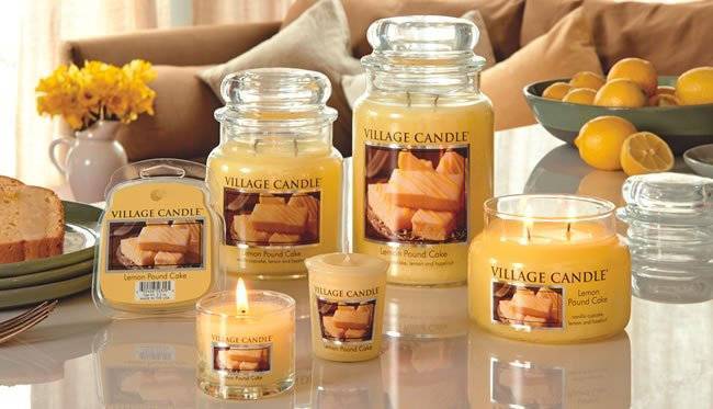 Ароматическая свеча Village Candle Лимонный пирог 389 г 10117